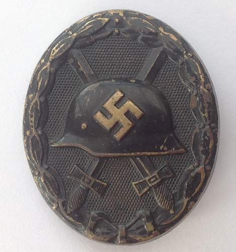 New addition: Verwundetenabzeichen 1939 in Schwarz