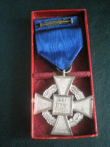 Need opinions on wound badge and long service  medal.