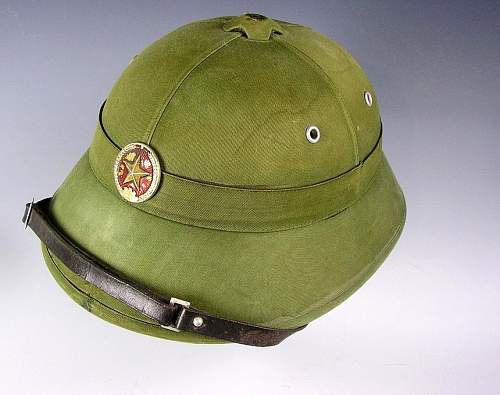 Unusual Pith helmet