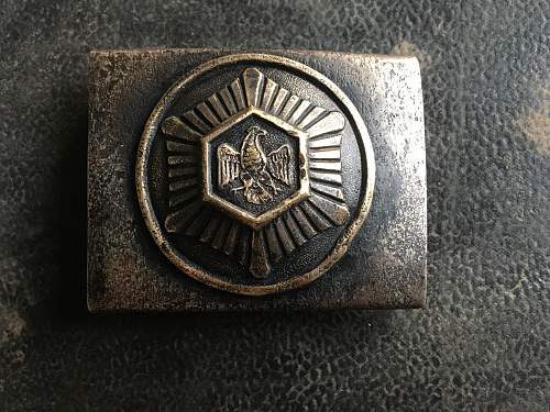 Need Help!schutzpolizei buckle