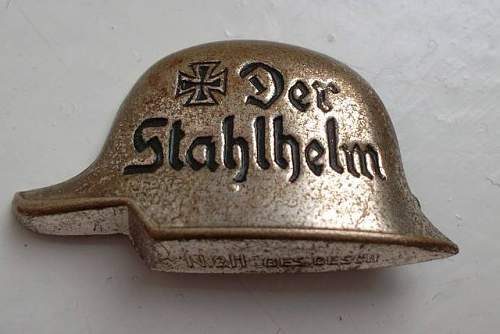 Interesting Stahlhelm buckle