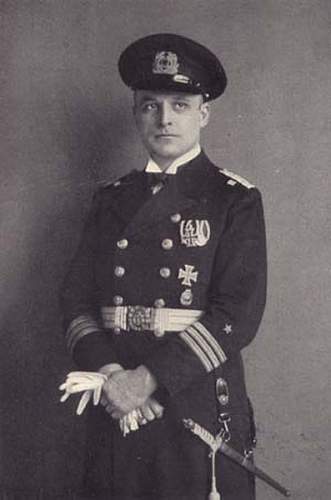 RM-Reichsmarine Headgear in Period Photos