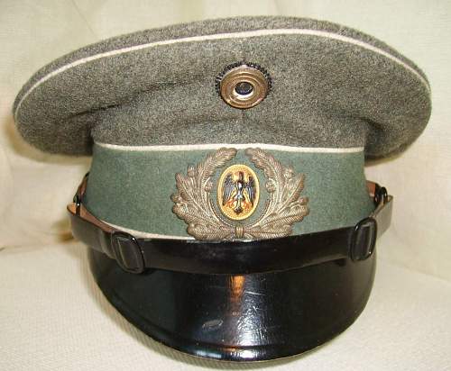 Infantry Regiment 16 Headgear