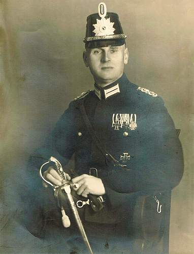 Po-Police Headgear in Period Photos