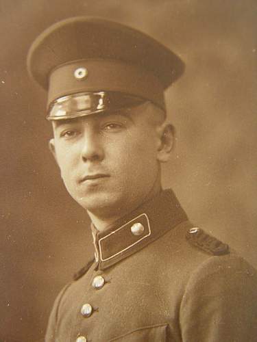 Po-Police Headgear in Period Photos