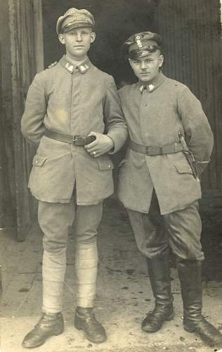 Freikorps &amp; Paramilitary Weimar Headgear in Period Photographs