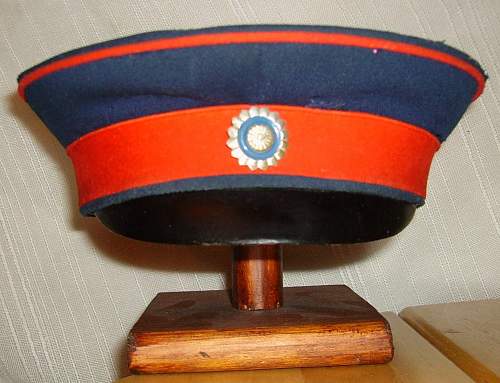 The evolution of the Army Service Cap 1900 to 1945l