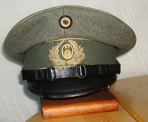 The evolution of the Army Service Cap 1900 to 1945l