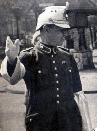 Po-Police Headgear in Period Photos