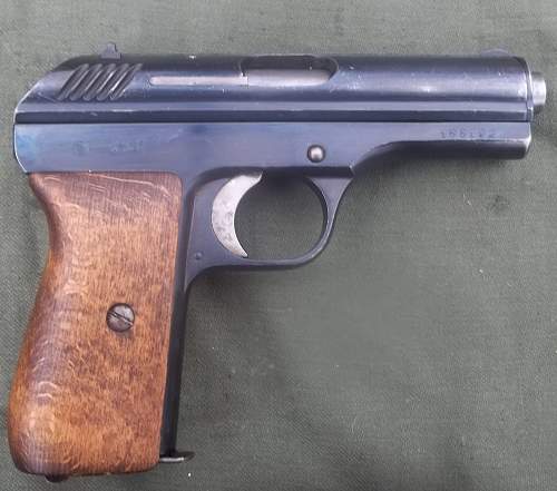 Czechoslovikan cz24 pistol