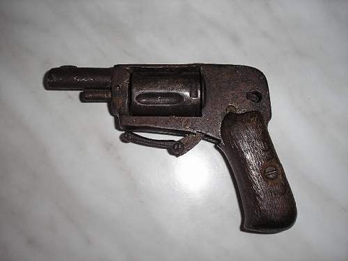 Unknown pistol