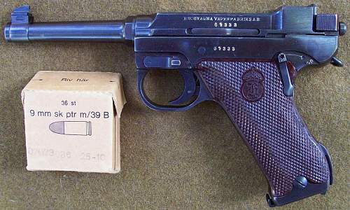 Swedish M40 Pistol 'LAHTI'