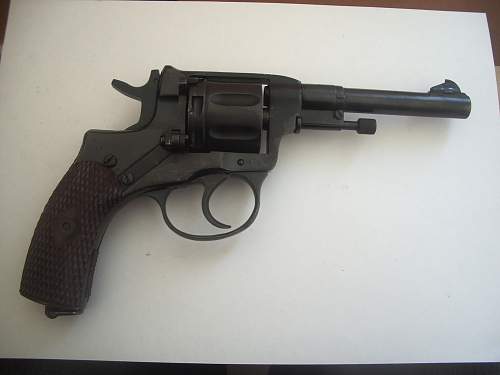 Nagant M1895 Revolver