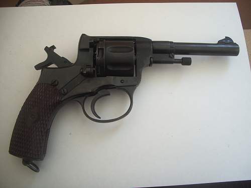 Nagant M1895 Revolver