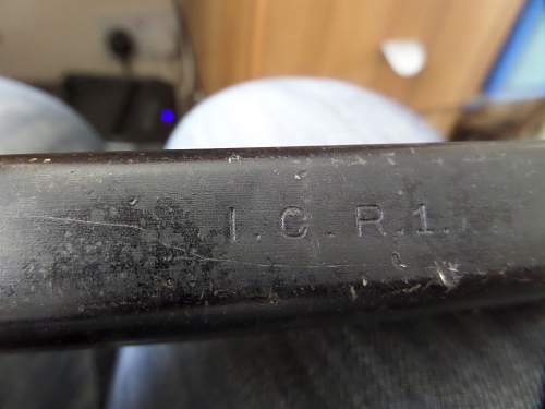 Help needed with marking on a Sten magazine