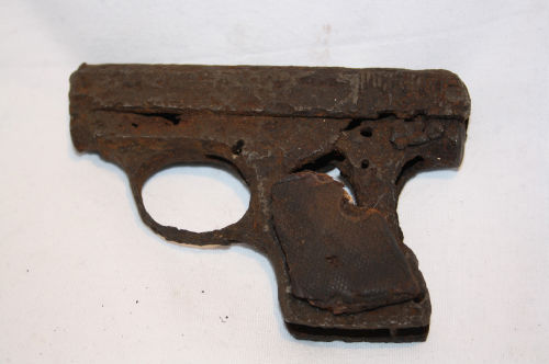 Need help with this battlefield relic gun?