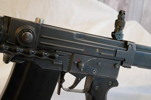 Swiss Sturmgewehr 57 battle rifle