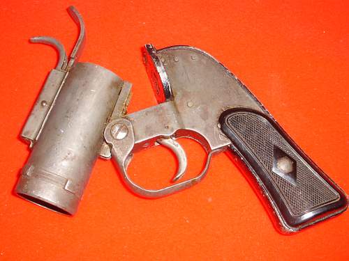 US M8 Flare Gun