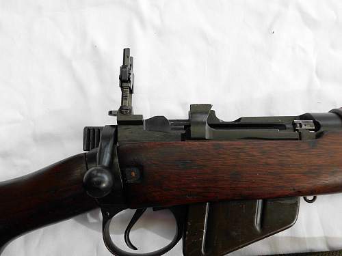 Lee Enfield No.4 Mk1* Long Branch with various bayonets