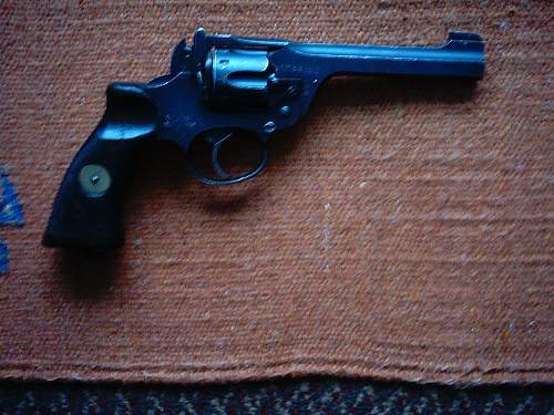 Enfield revolver info needed...