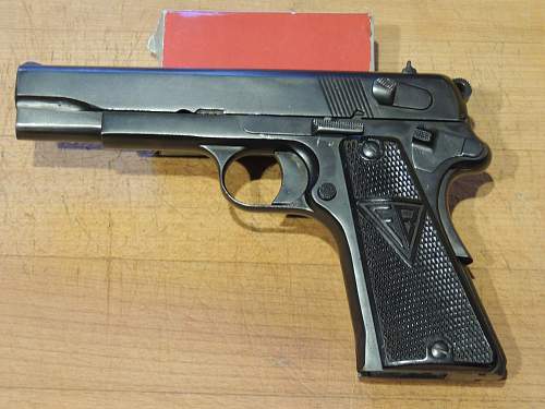 Pistol Vis 35 radom - grade ?