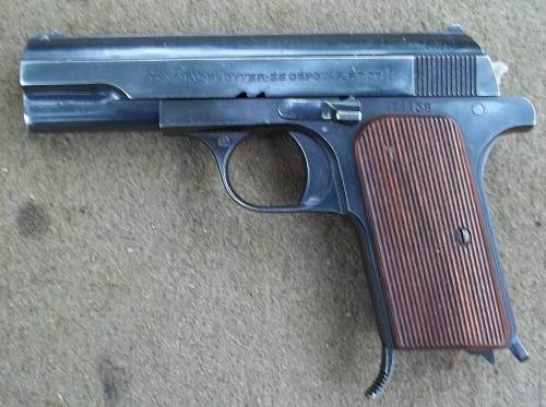 Hungarian M-37 Pistol