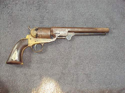 Colt navy revolver made in italy ??