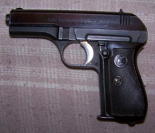 Pistole Modell 27 (CZ27) Question