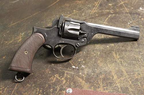 Enfield Revolver grips, need some help!