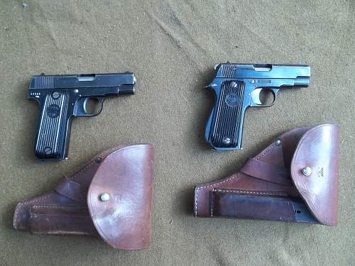 Comparison of German Unique 17 and Unique Kreigsmodell Pistols