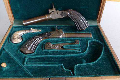 Percussion Muff pistol set cased .44 cal.