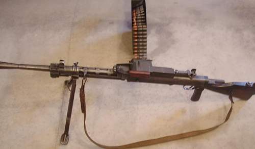 1944 dp-28 lmg