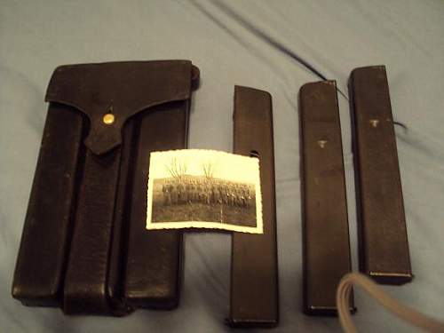 SS leather mp40 pouch, and 3 mags info needed..