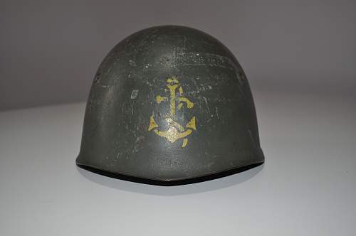 Italian Navy M33 helmet