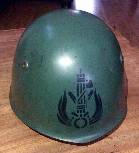 Italian M33 helmet-1947-90