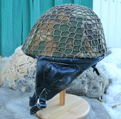 Parachute/Airborne Helmets and HSAT's from around the world