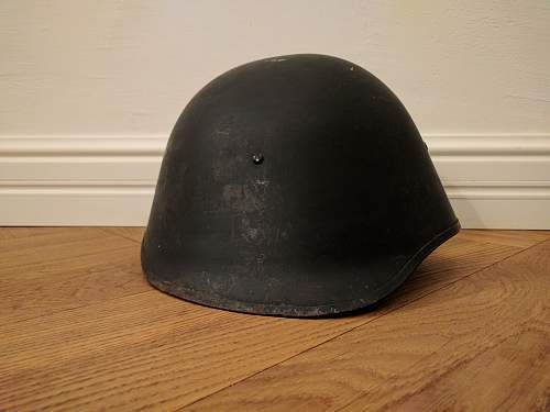 Help identifying Danish Helmet (likely WWII)