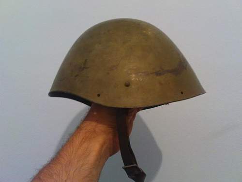 Greek M34-39 helmet