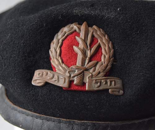 IDF beret, identification please !