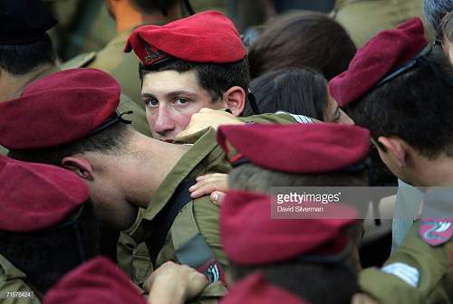 IDF beret, identification please !