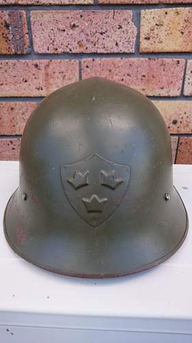 Swedish helmet, looking for further information