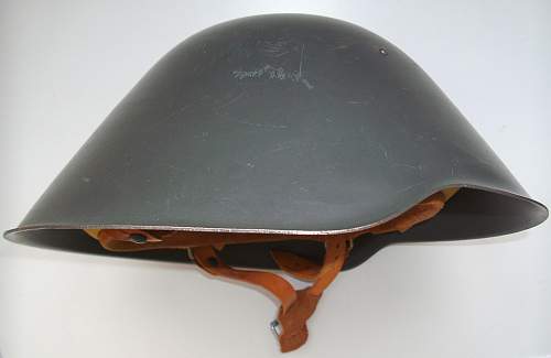 DDR NVA M56 Stahlhelm