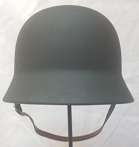 Helmets of the West-German &quot;Bundesgrenzschutz&quot; - &quot;Federal Border Guard &quot; - M 1953 - Part 4 - New production without ventilation openings