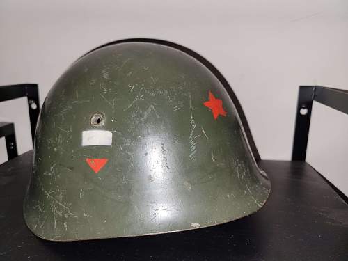 Unusual Bulgarian M51 helmet