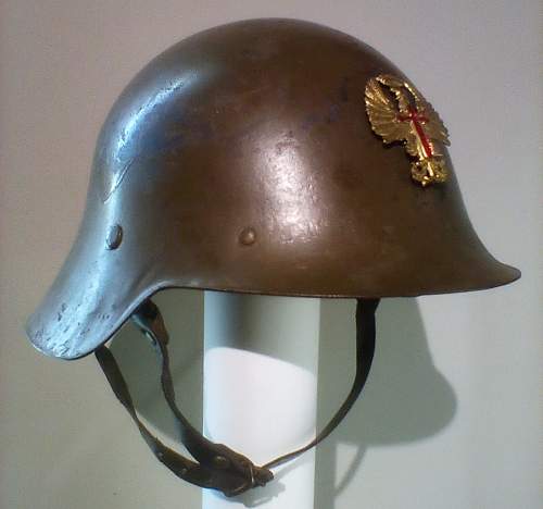 Mystery Italian/Spanish M33 Helmet