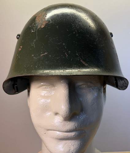 The mysterious M51, M72s Bulgarian helmets. Part 1