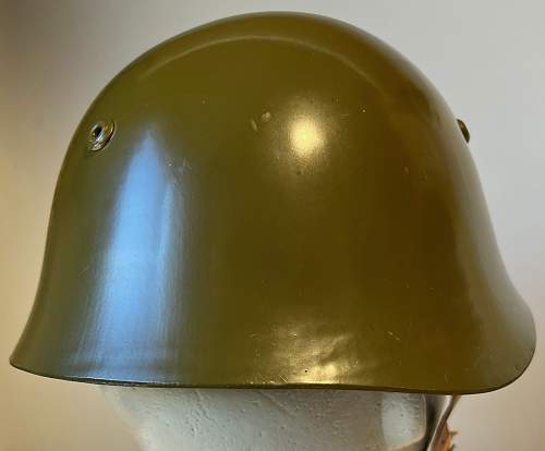 The mysterious M51, M72s Bulgarian helmets. Part 1