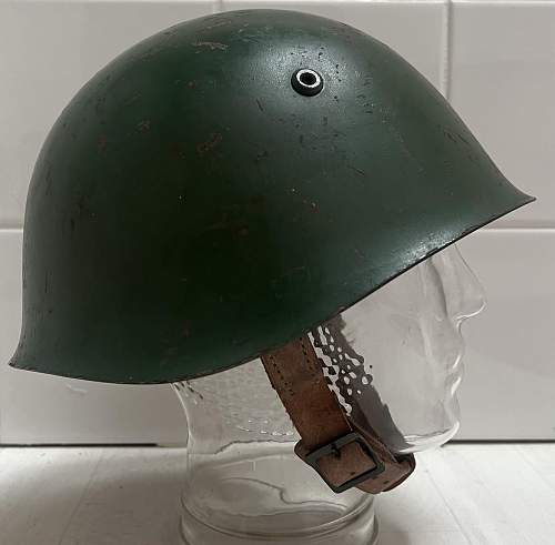 The mysterious M51, M72s Bulgarian helmets. Part 1