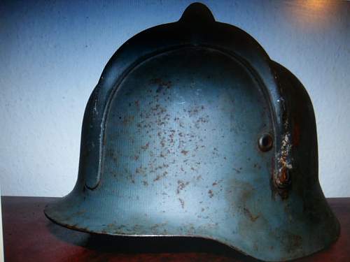 Help with hungarian  helmet