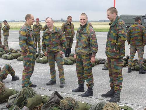 belgium m71 parachutist helmet